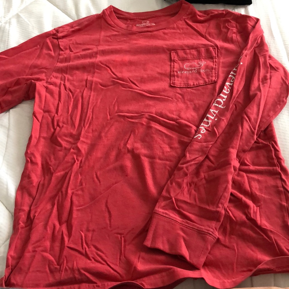 Vineyard Vines top